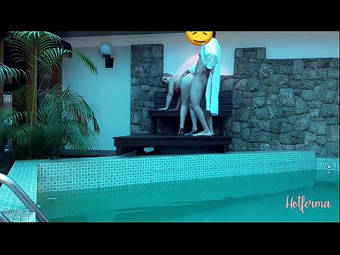 ❤️ Giimbitar sa amo ang katabang sa pool, apan dili makasukol sa init ❤️❌ Anal porn sa amon ☑